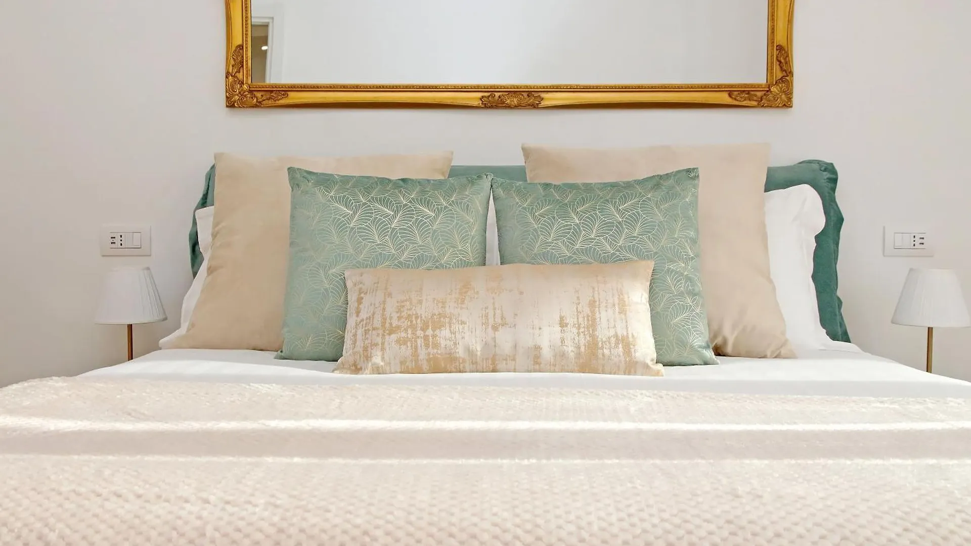Graceful Apartment Near St Peter Metro 100 Mt Rome