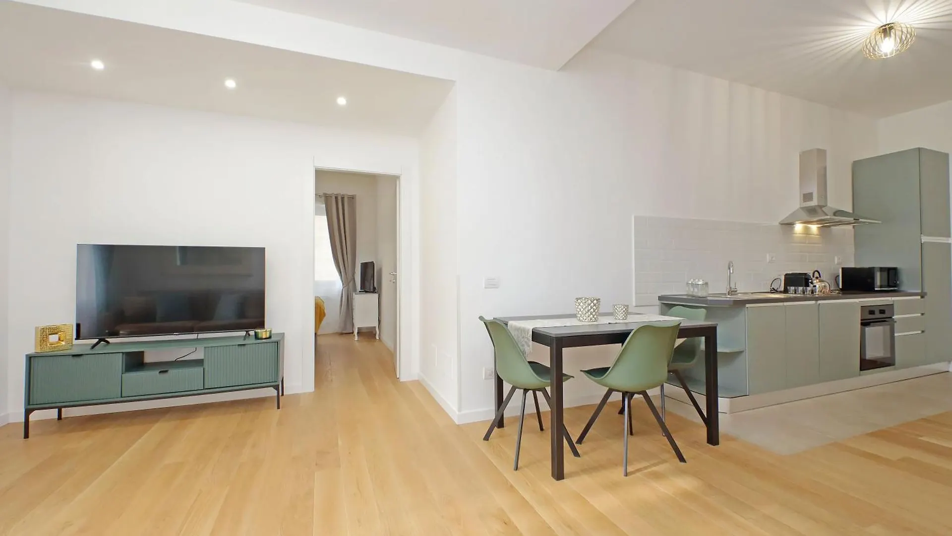 Graceful Apartment Near St Peter Metro 100 Mt Rome