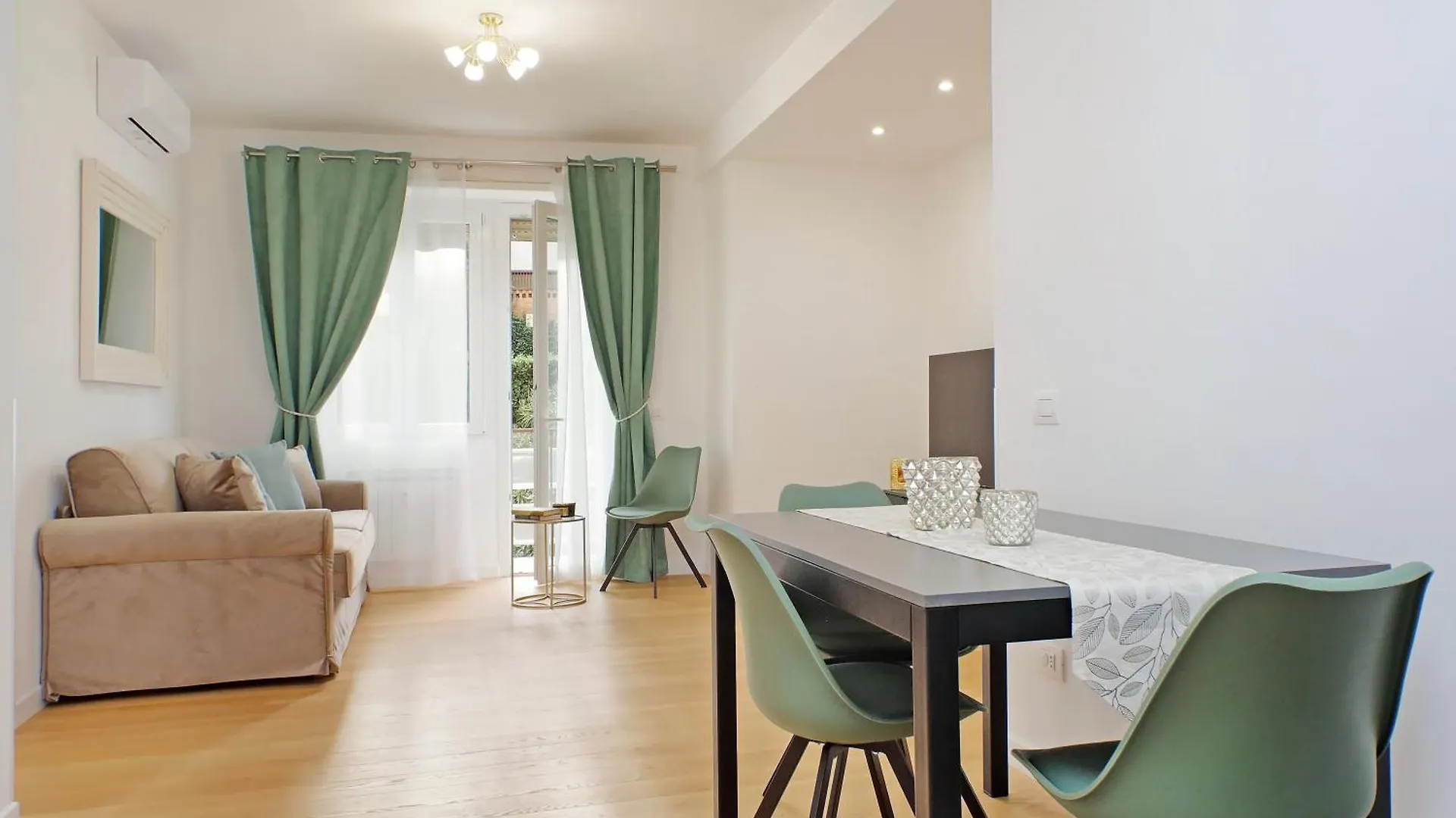 Graceful Apartment Near St Peter Metro 100 Mt Rome