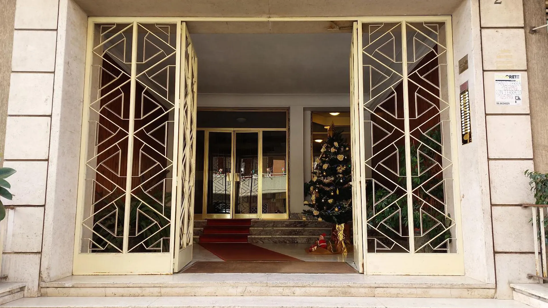 Graceful Apartment Near St Peter Metro 100 Mt Rome